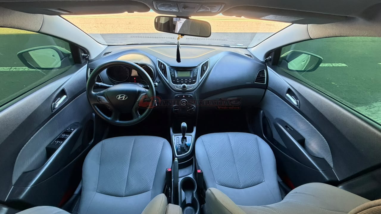 HYUNDAI HB20S