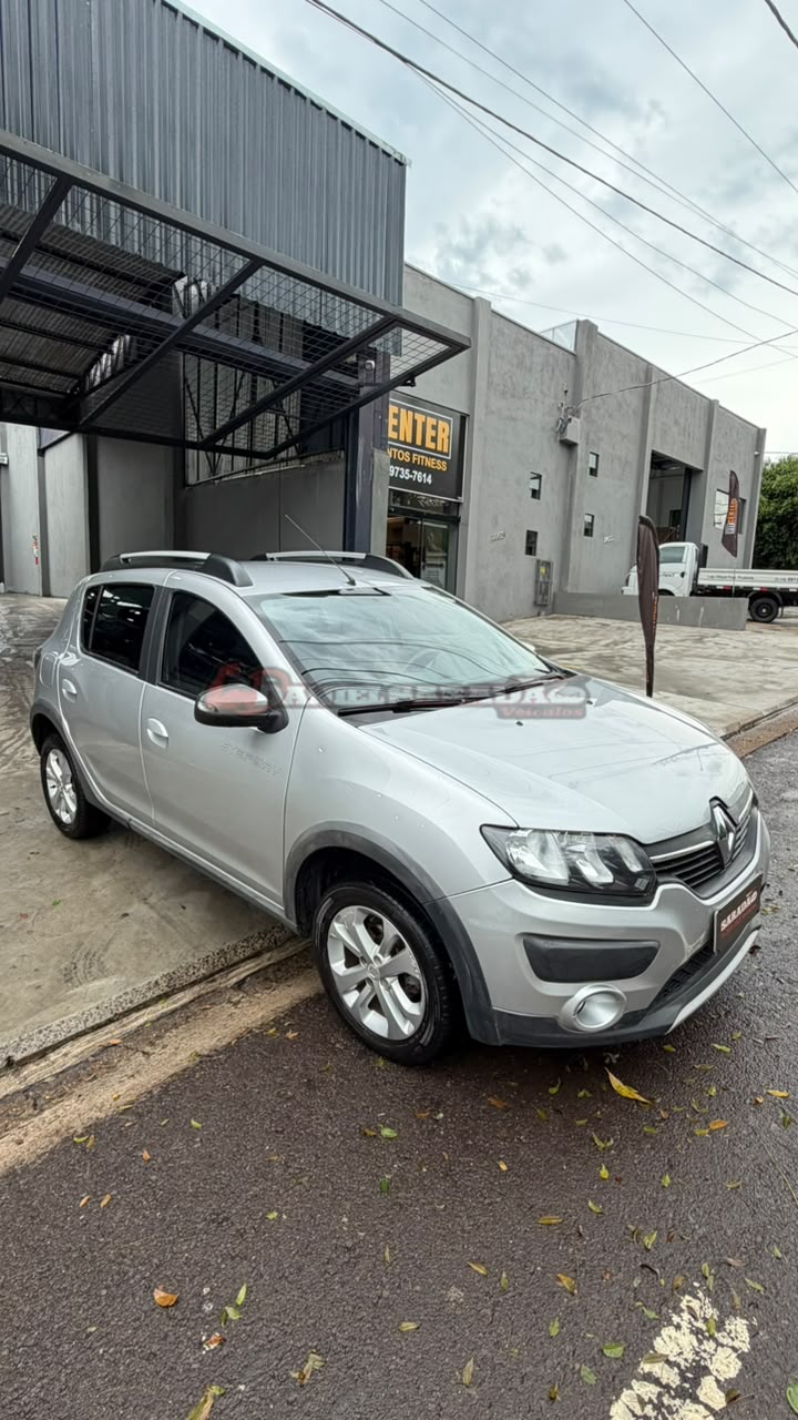 RENAULT SANDERO
