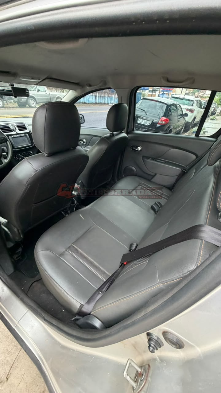 RENAULT SANDERO