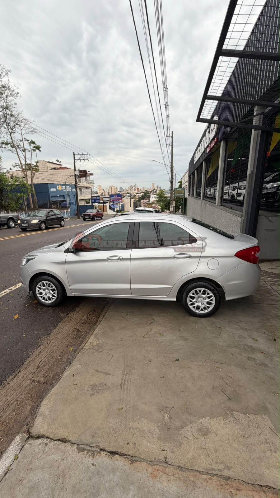 FORD KA