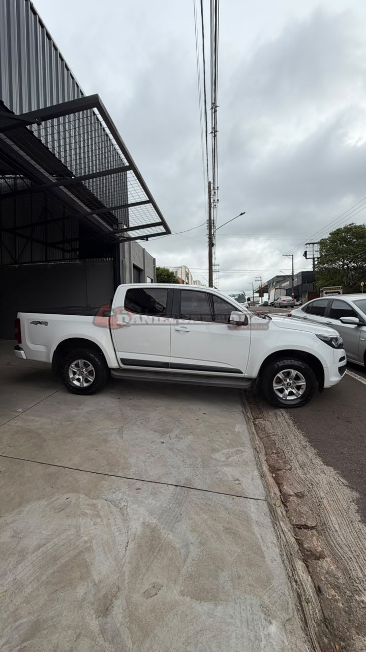 CHEVROLET S10
