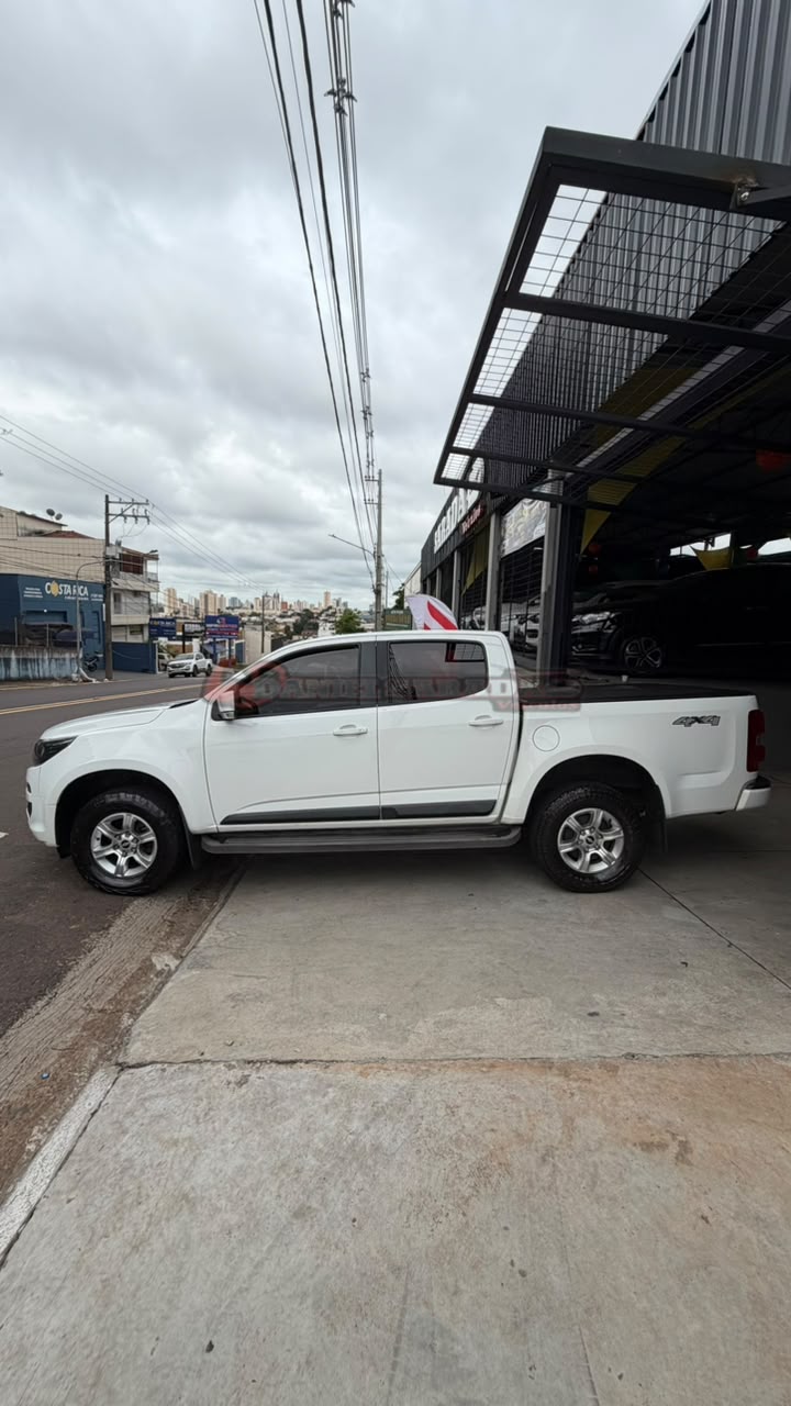 CHEVROLET S10