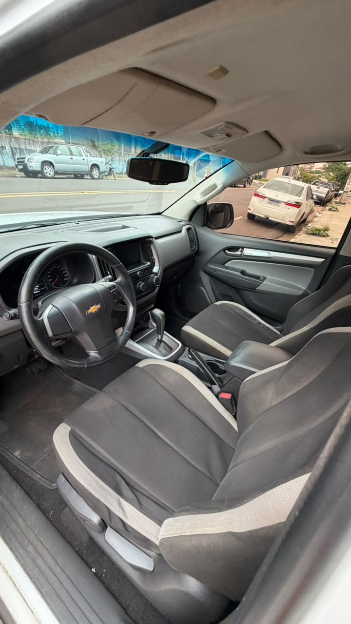 CHEVROLET S10