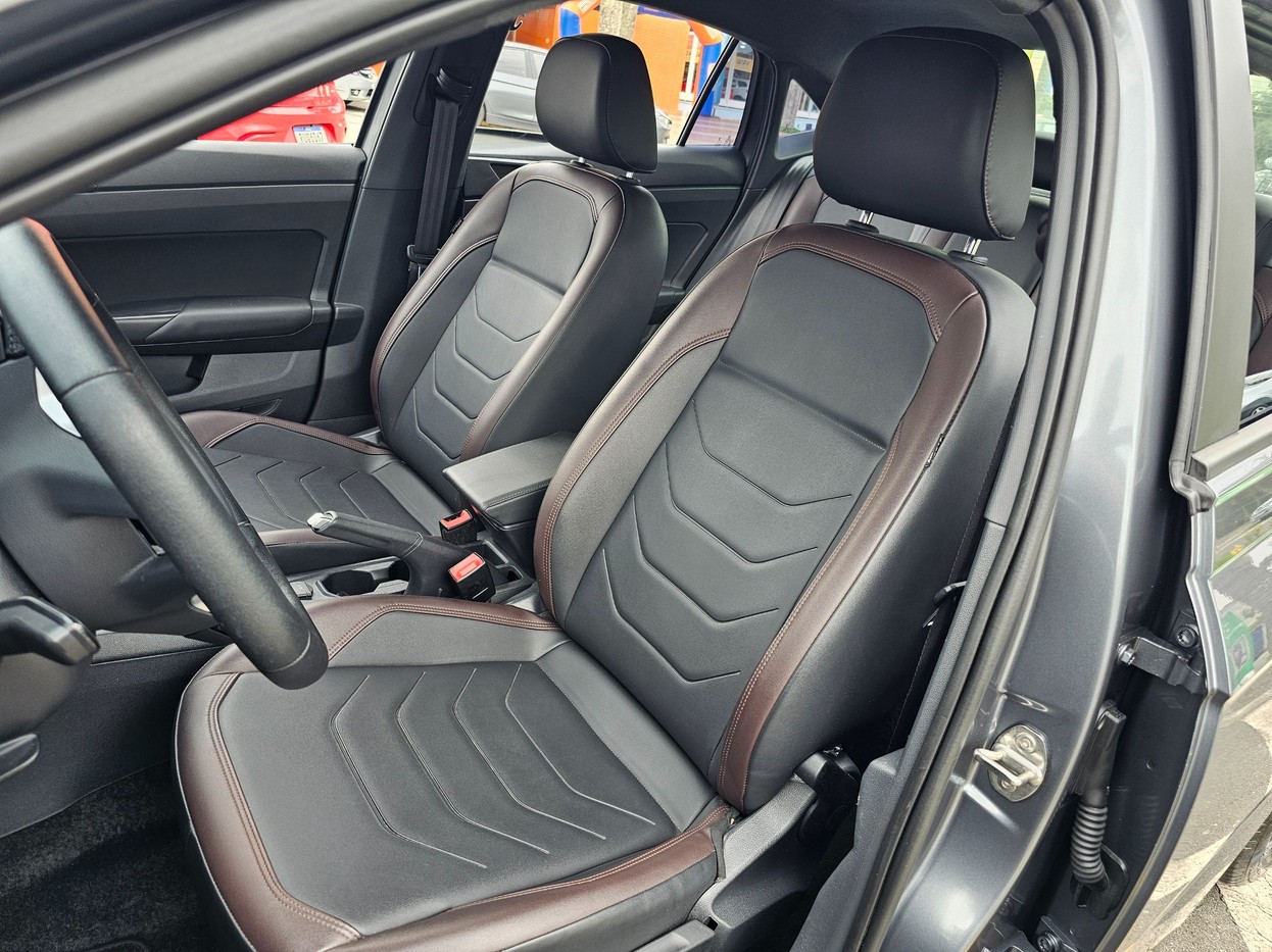 VOLKSWAGEN VIRTUS