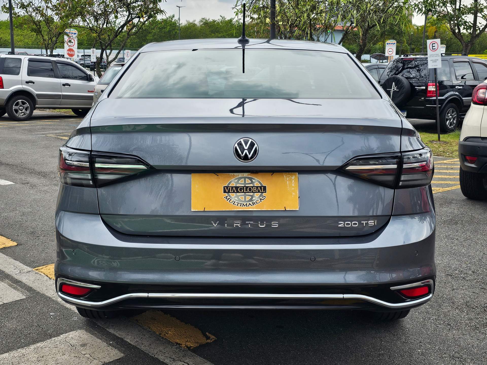 VOLKSWAGEN VIRTUS