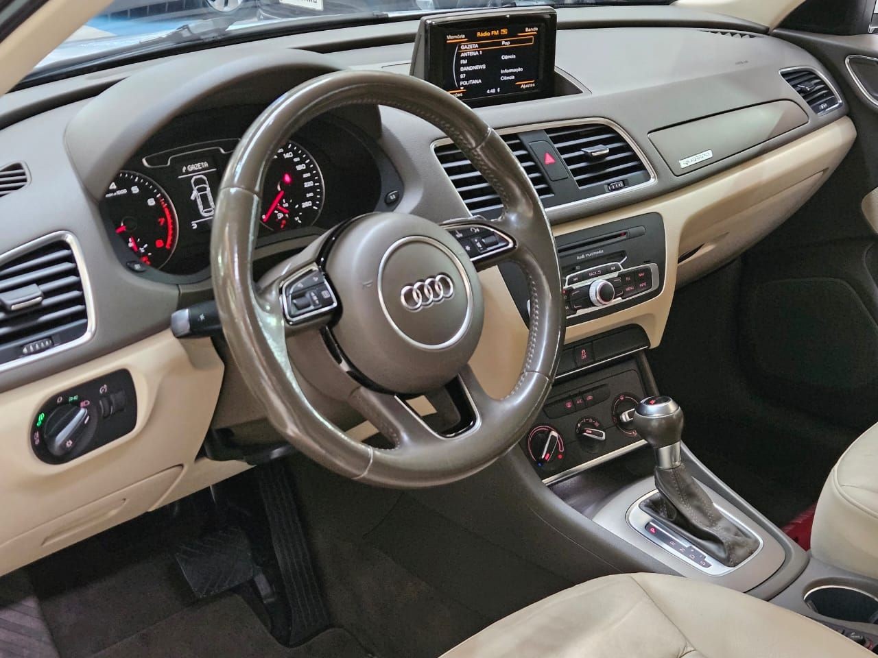 AUDI Q3