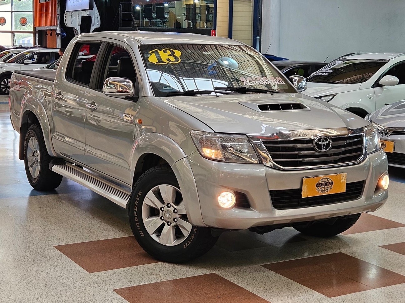 TOYOTA HILUX