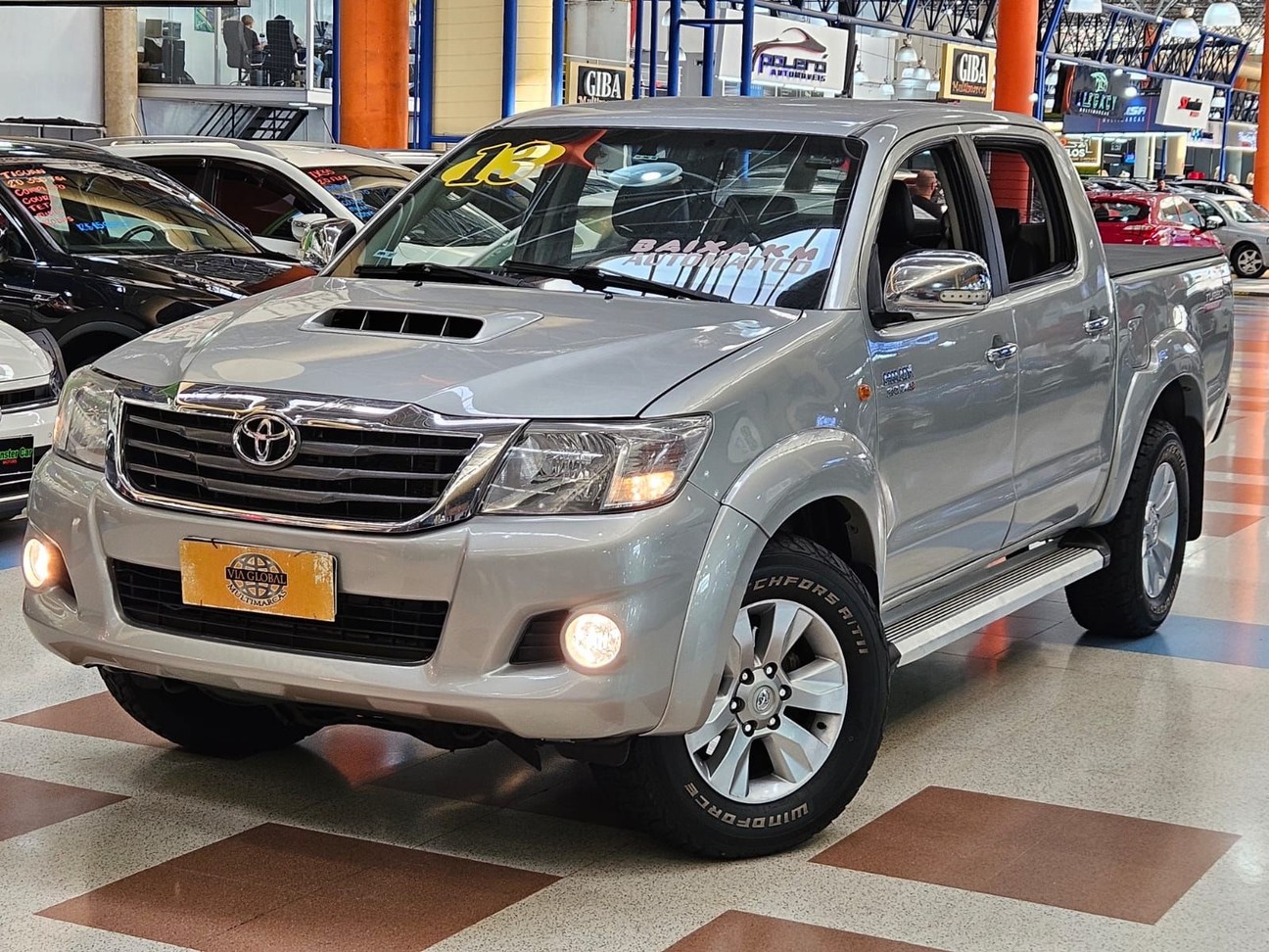 TOYOTA HILUX