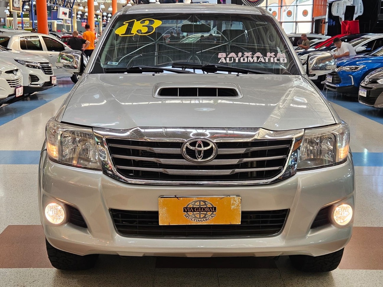 TOYOTA HILUX