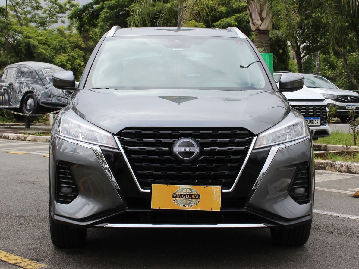 NISSAN KICKS PLAY