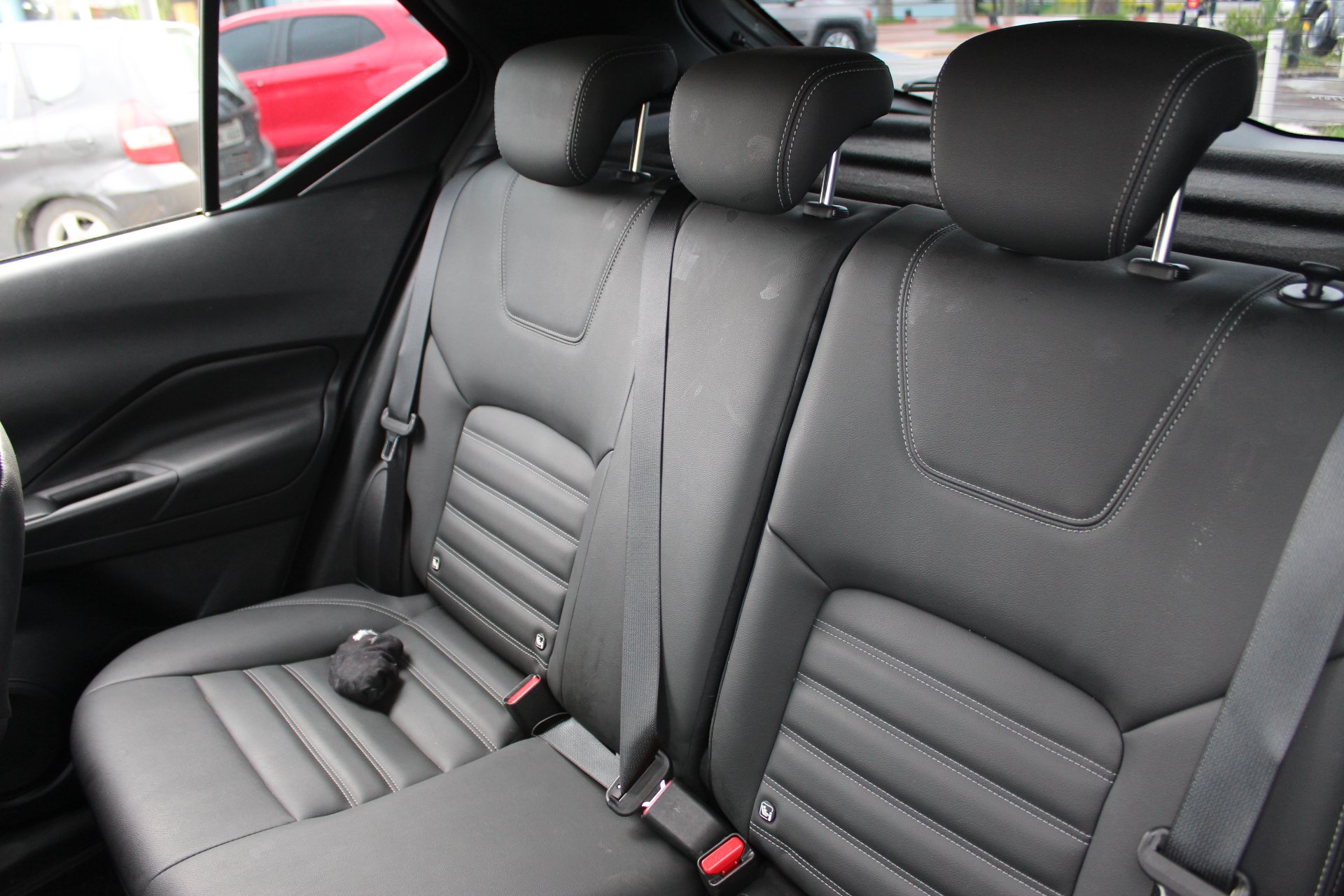 NISSAN KICKS PLAY