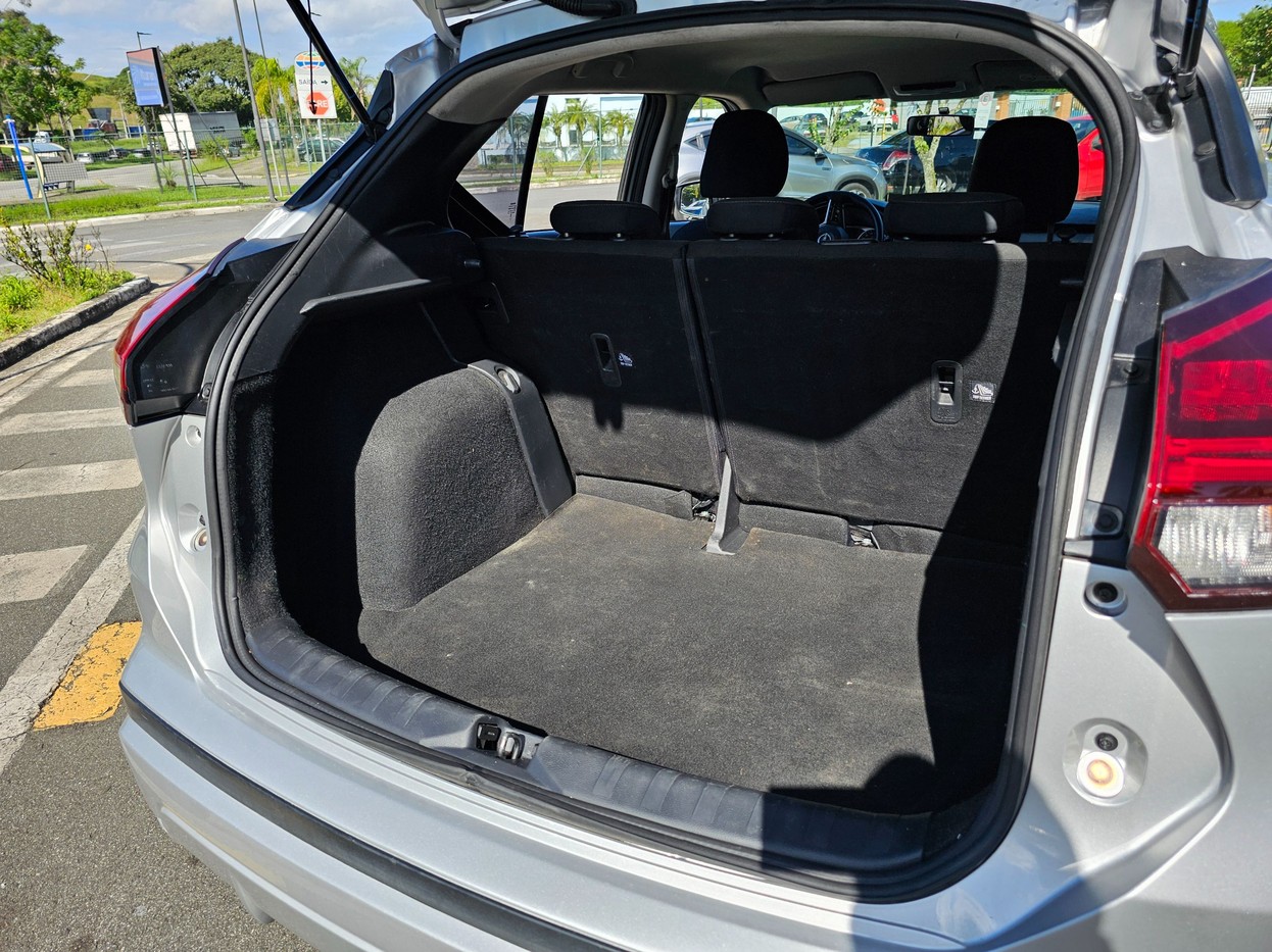 NISSAN KICKS