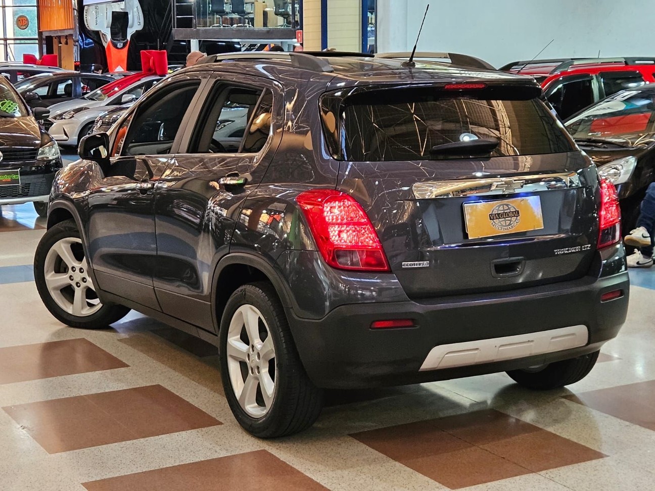 CHEVROLET TRACKER