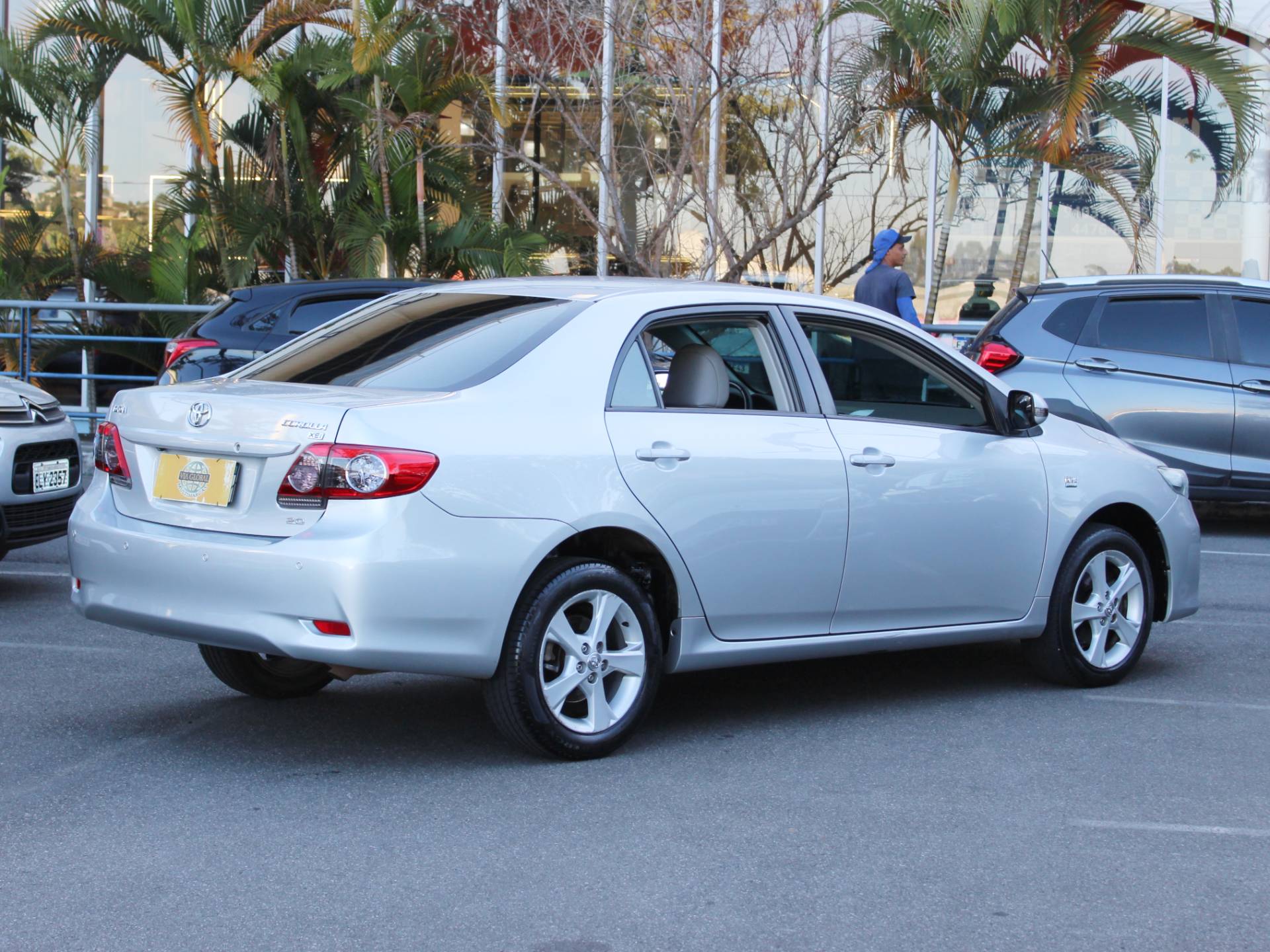 TOYOTA COROLLA