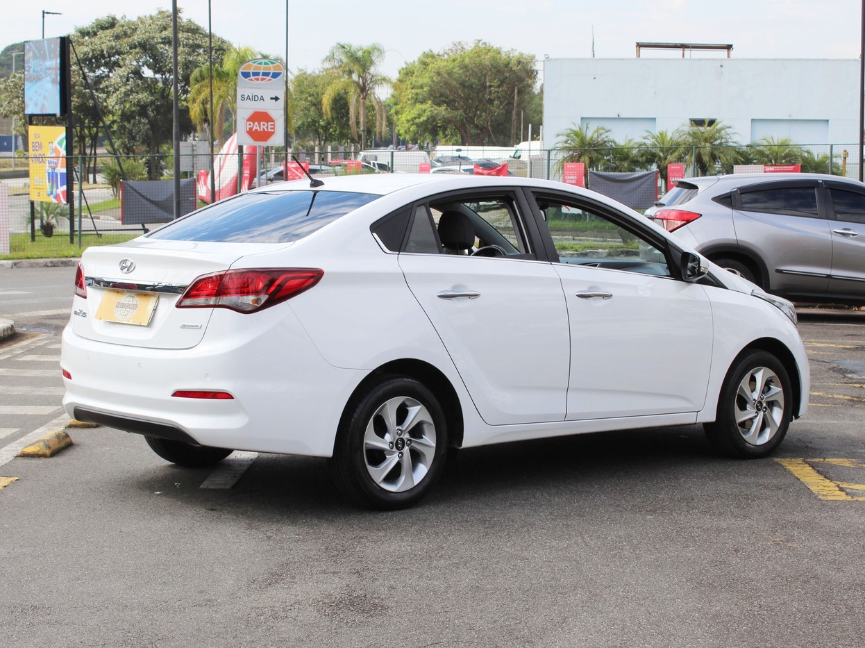 HYUNDAI HB20S