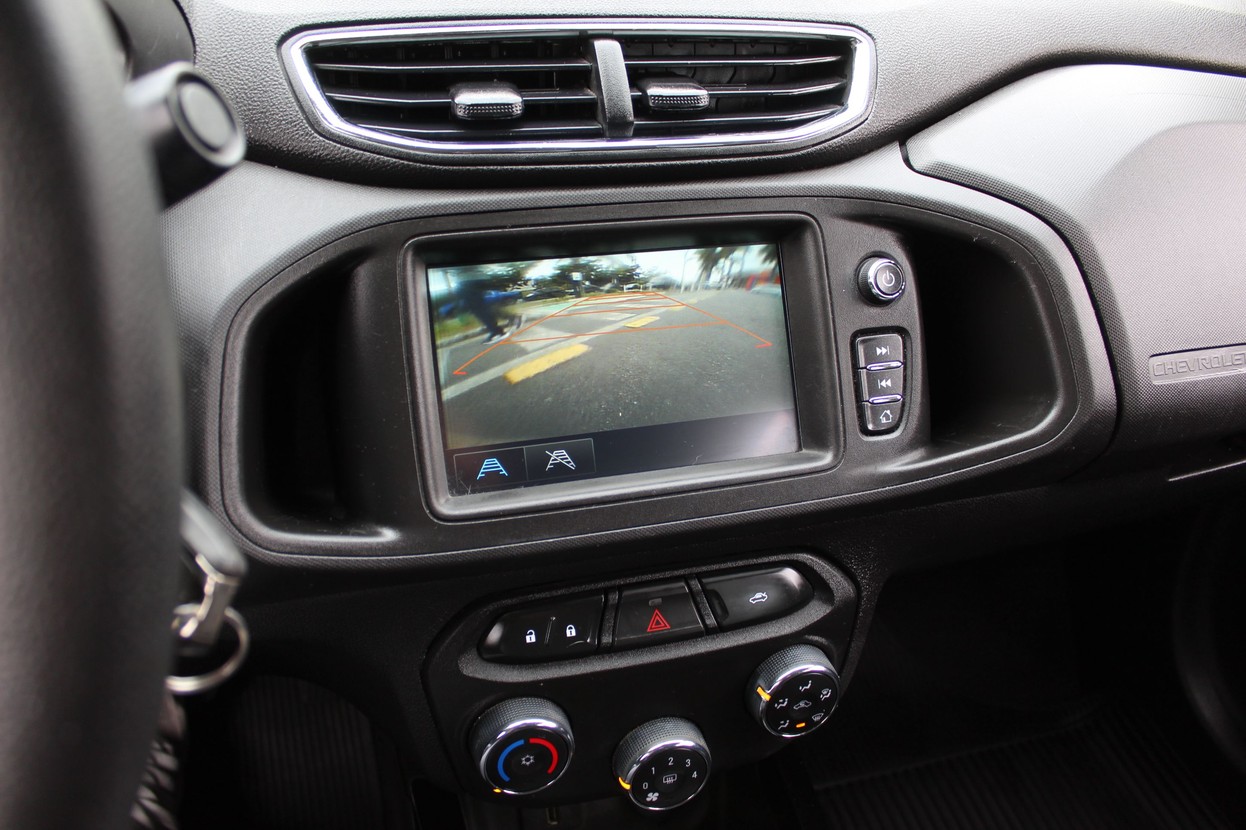 CHEVROLET PRISMA