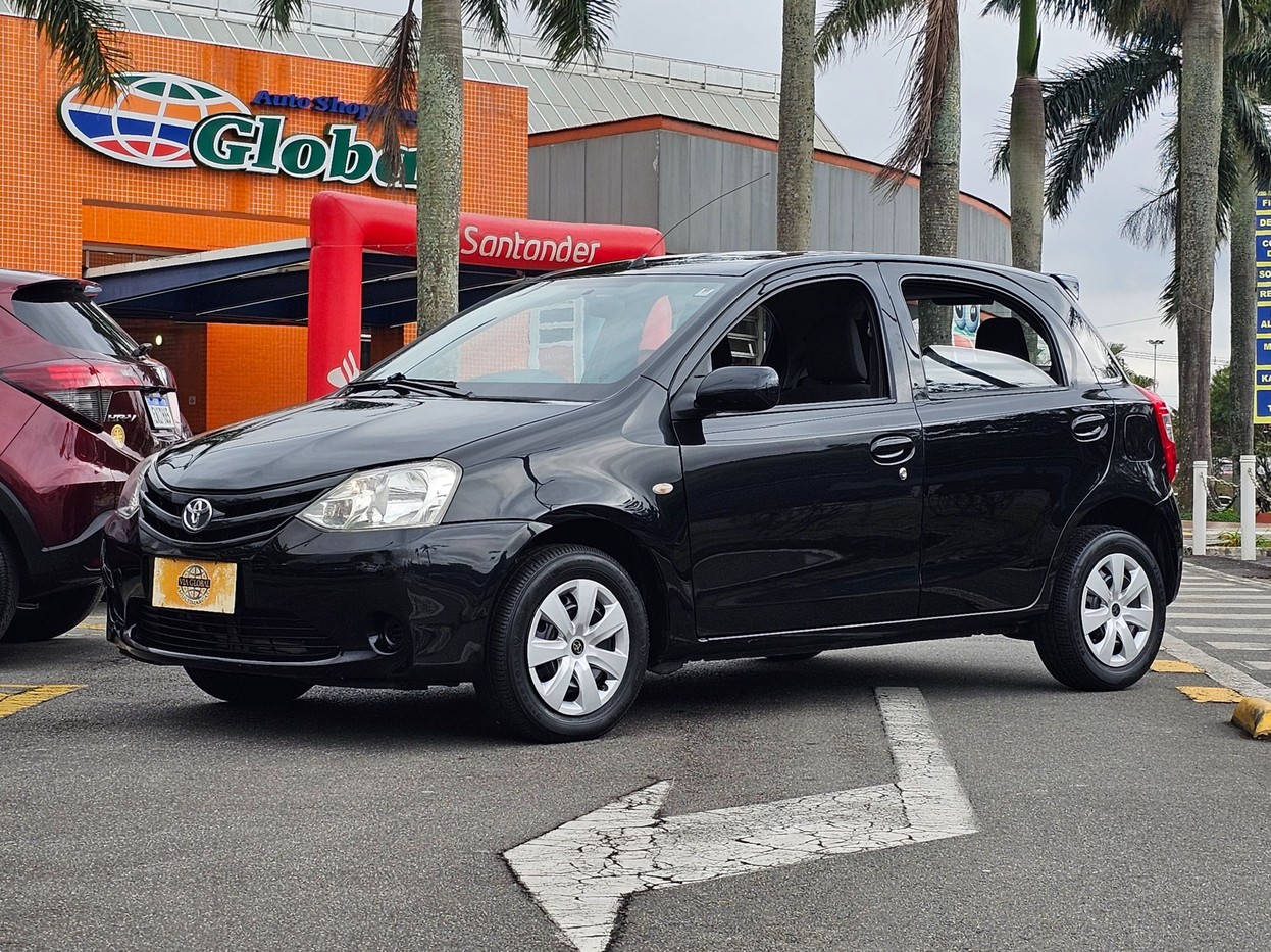 TOYOTA ETIOS