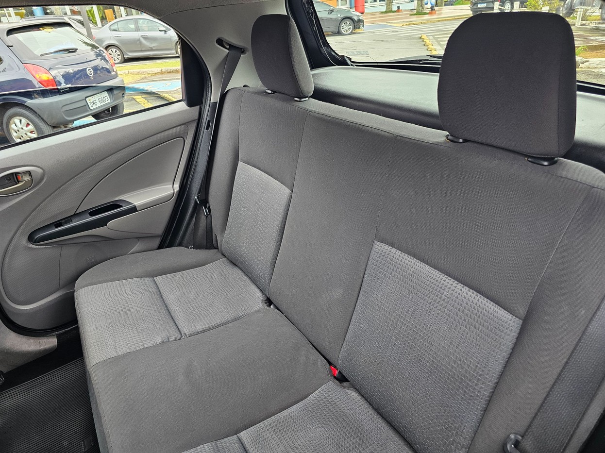 TOYOTA ETIOS