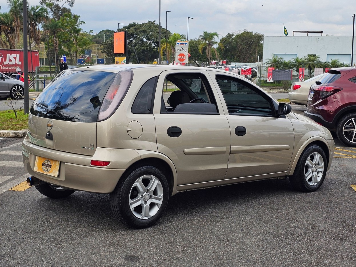 CHEVROLET CORSA