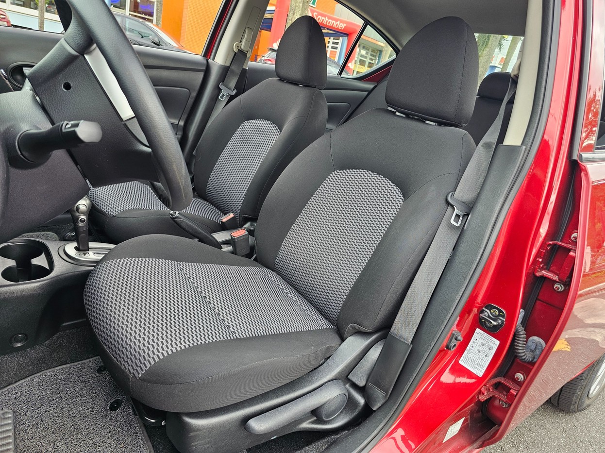 NISSAN VERSA