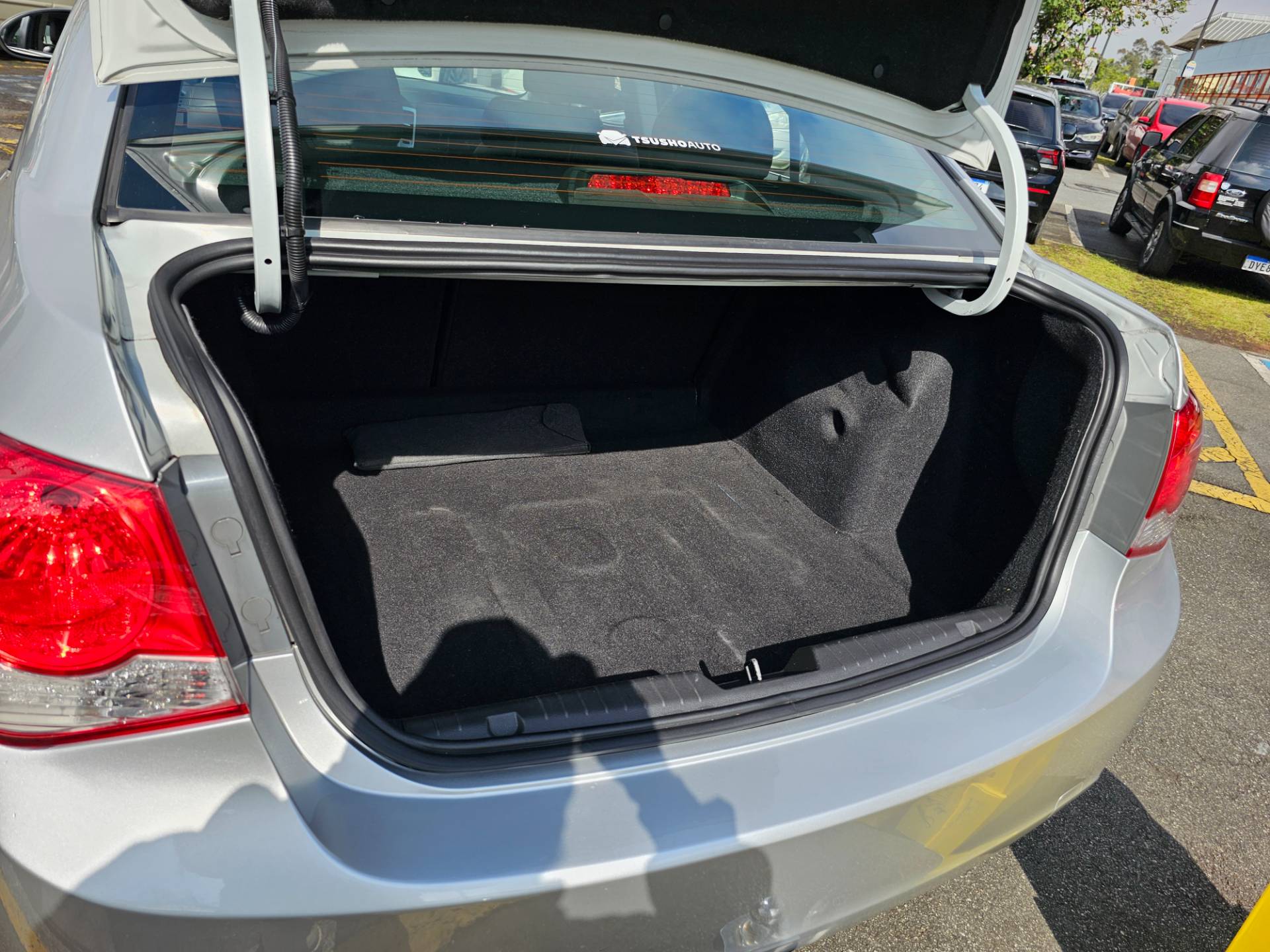CHEVROLET CRUZE