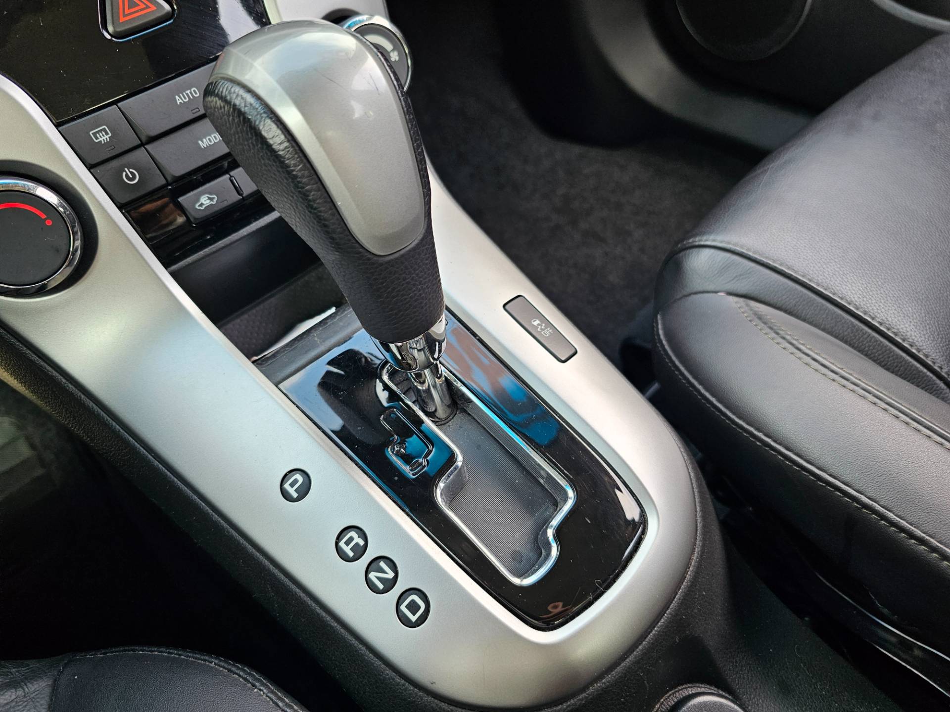 CHEVROLET CRUZE