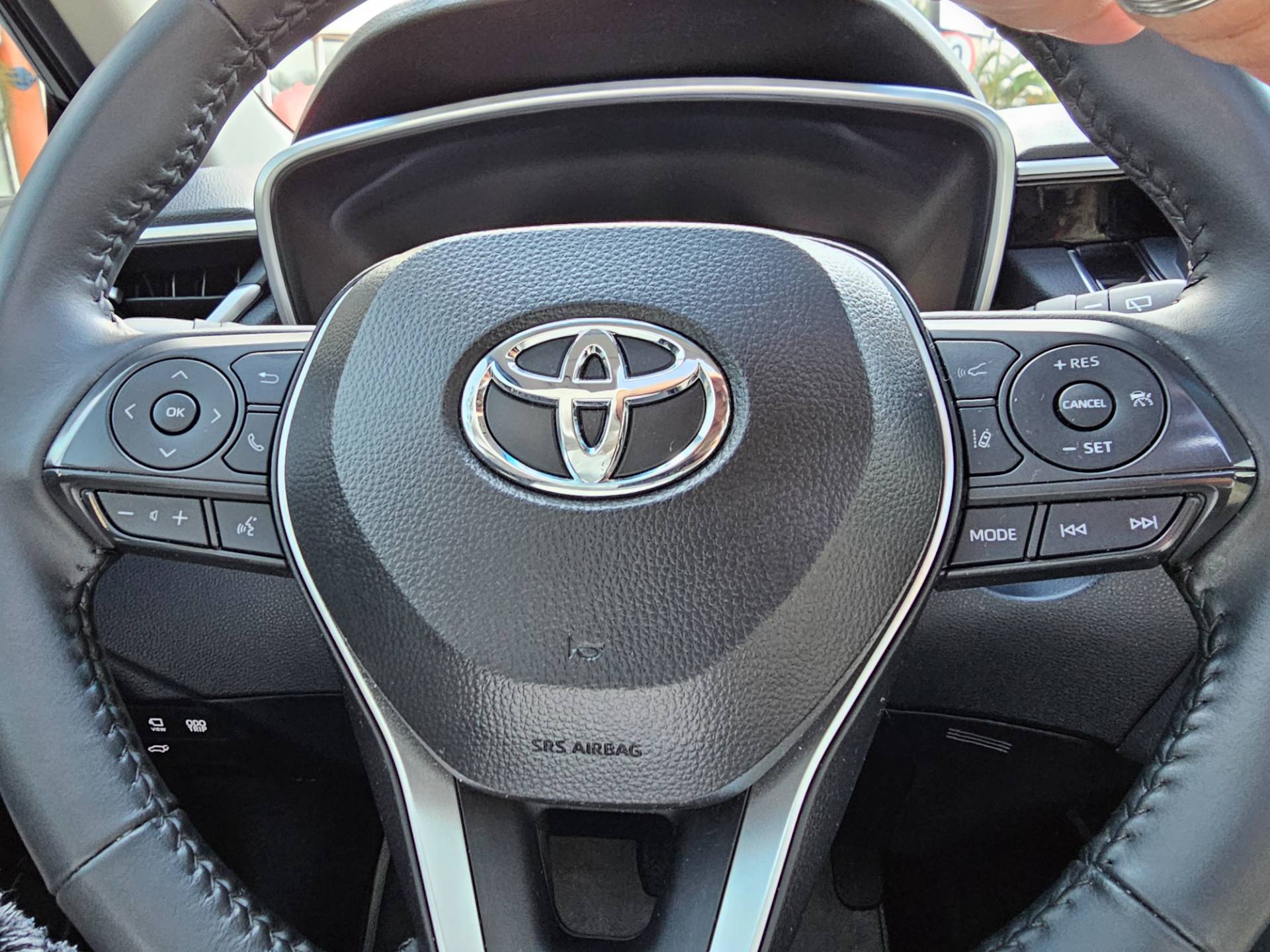 TOYOTA COROLLA CROSS