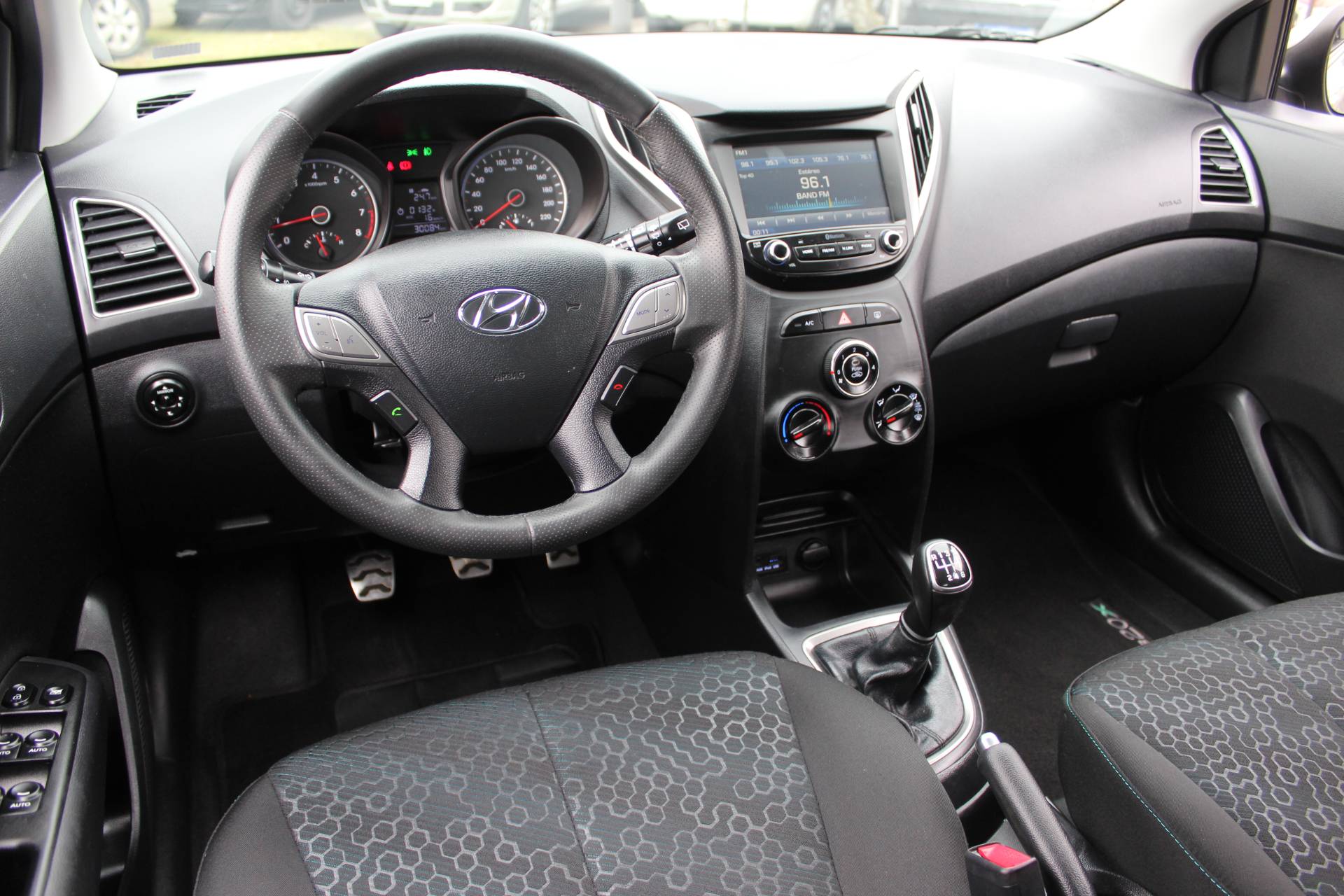HYUNDAI HB20X