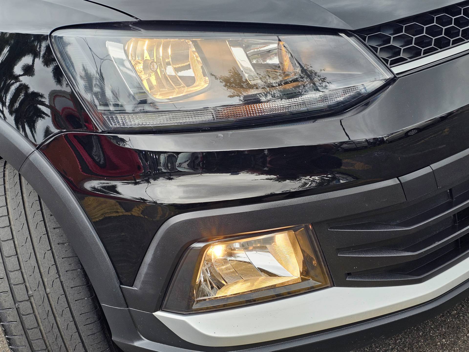 VOLKSWAGEN FOX