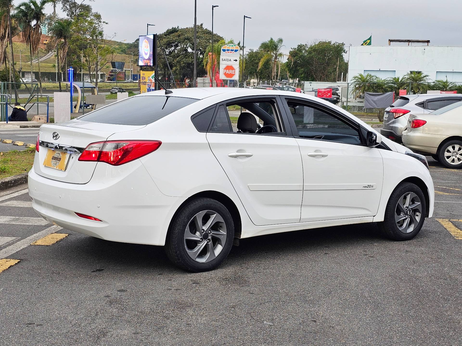 HYUNDAI HB20S