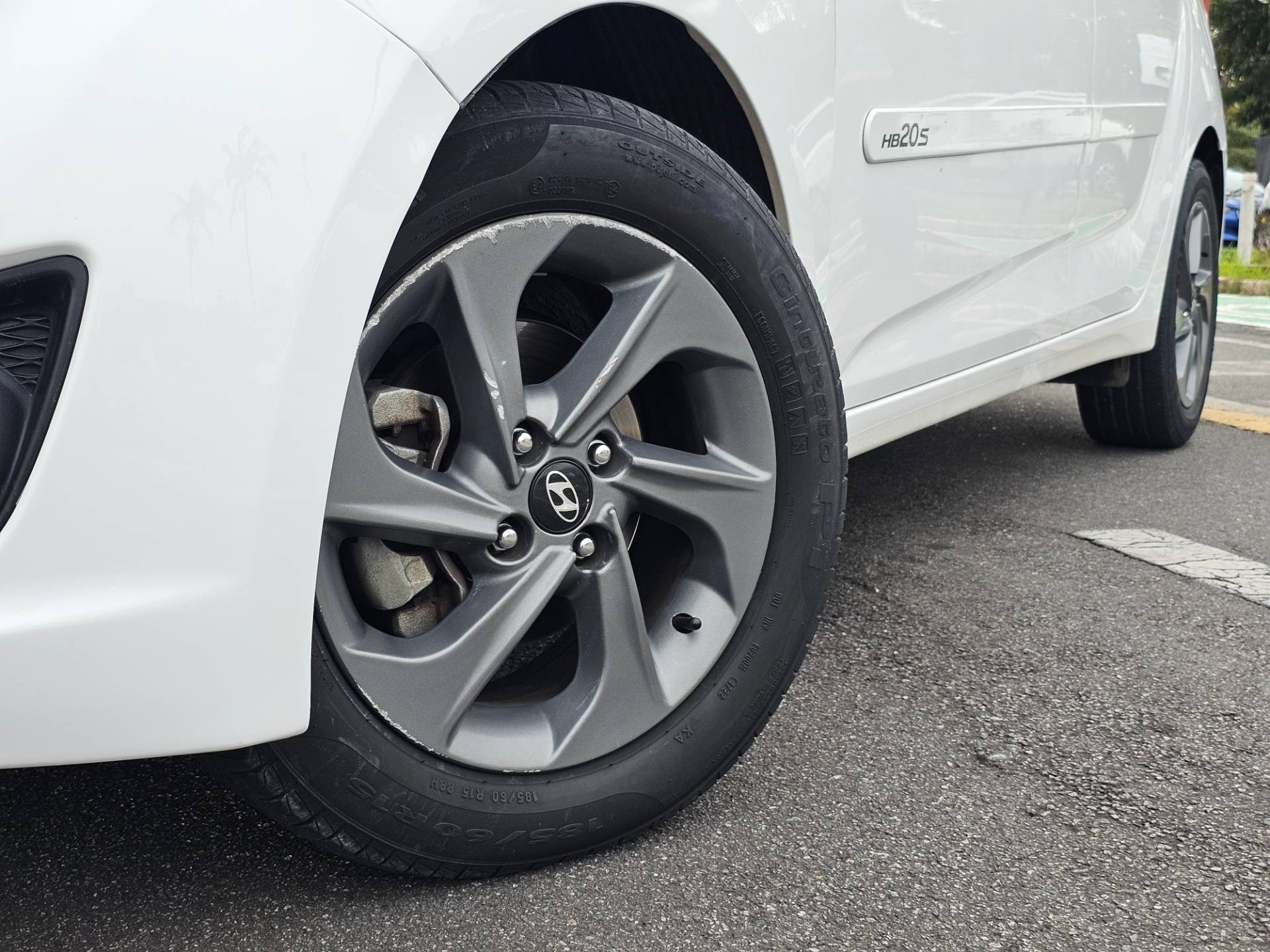 HYUNDAI HB20S