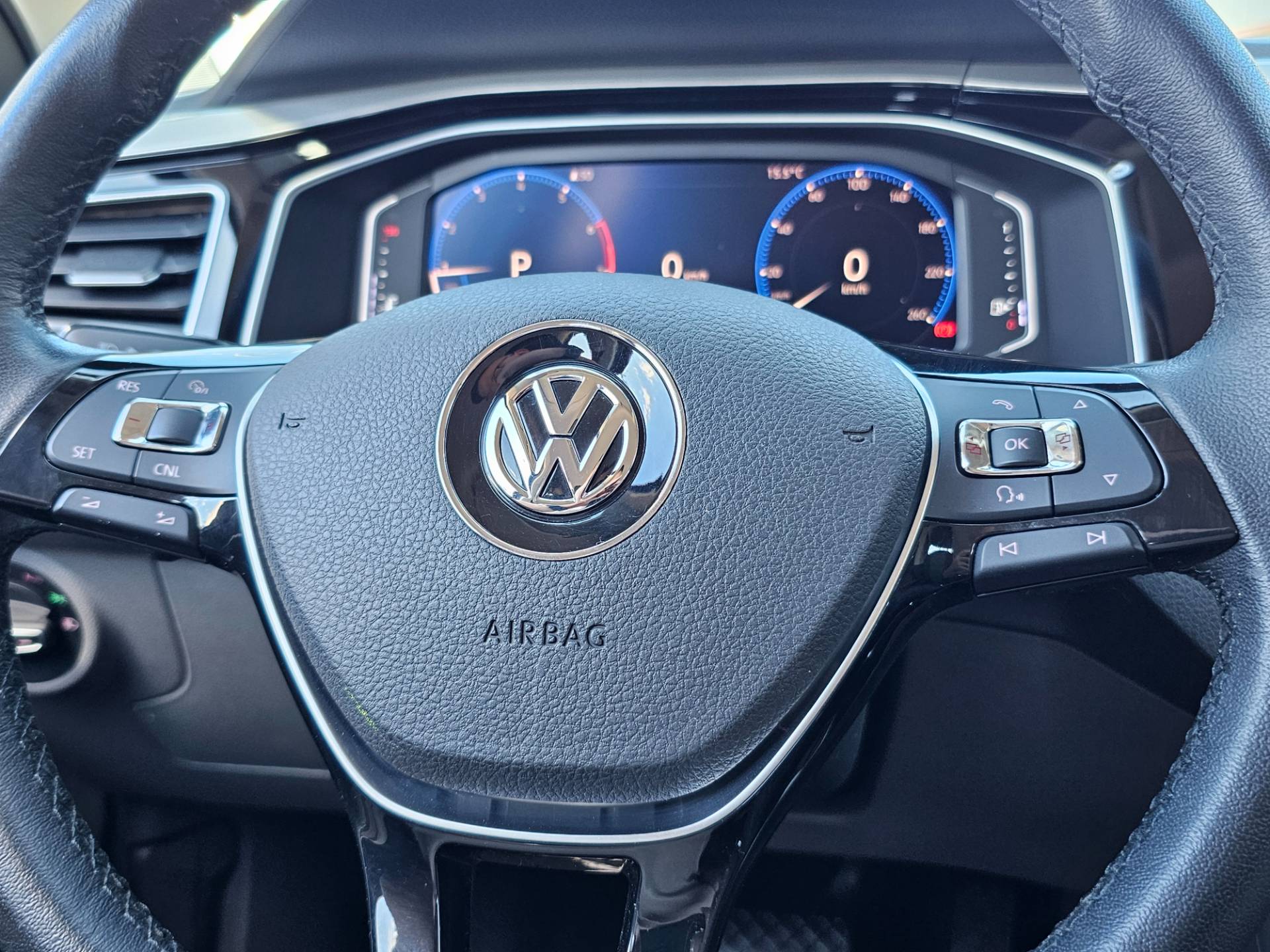 VOLKSWAGEN VIRTUS