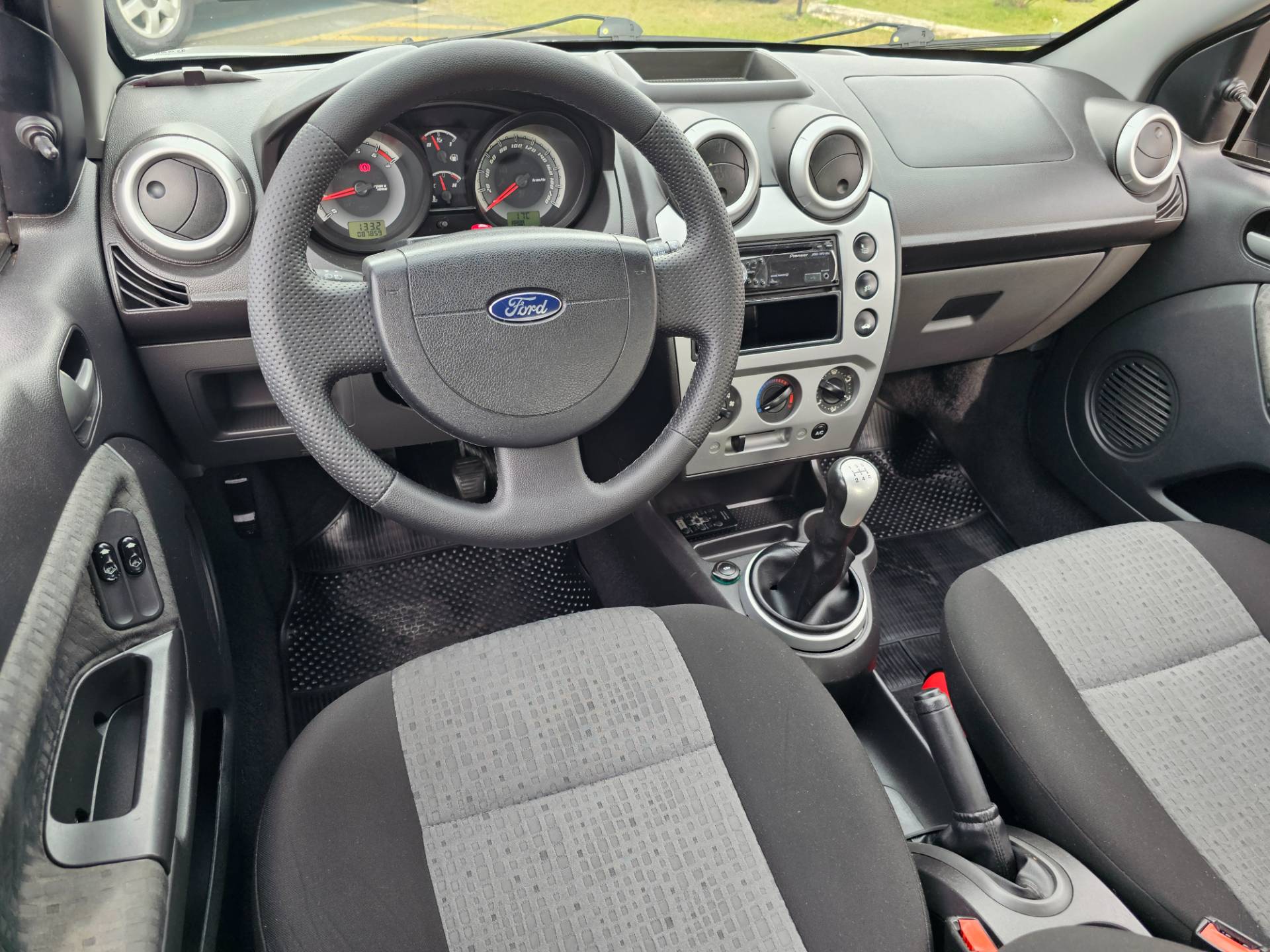 FORD FIESTA
