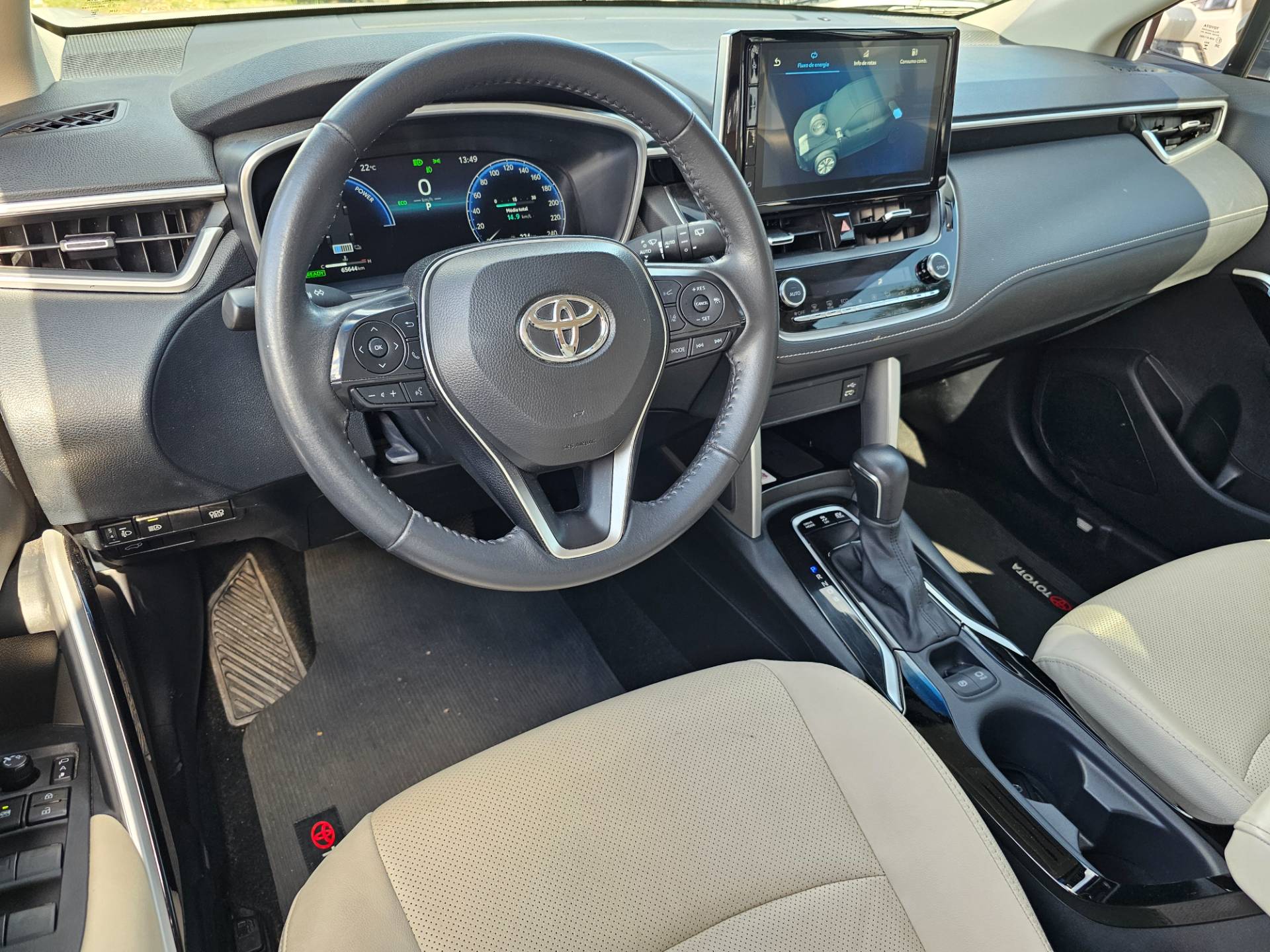 TOYOTA COROLLA CROSS