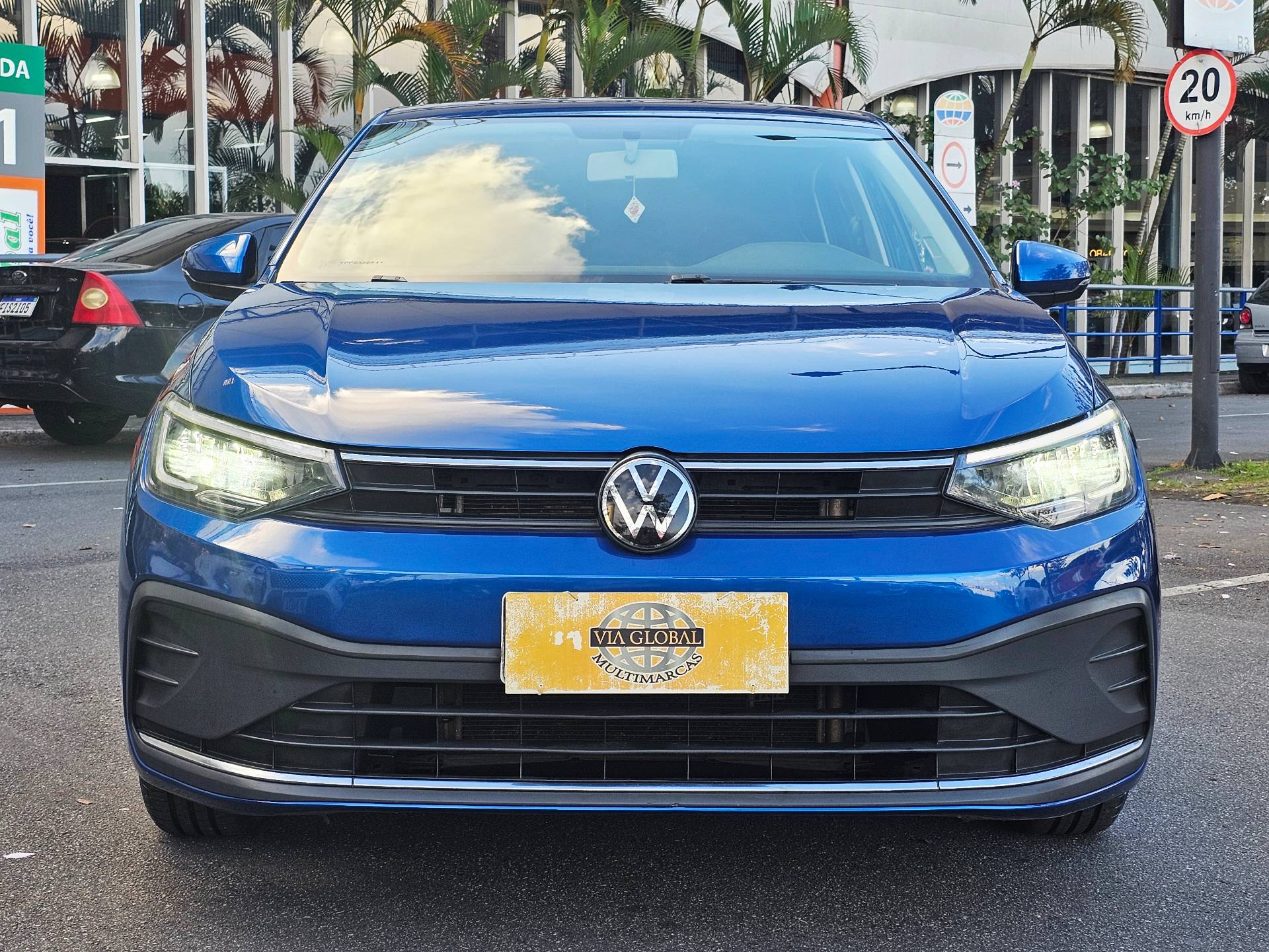 VOLKSWAGEN VIRTUS