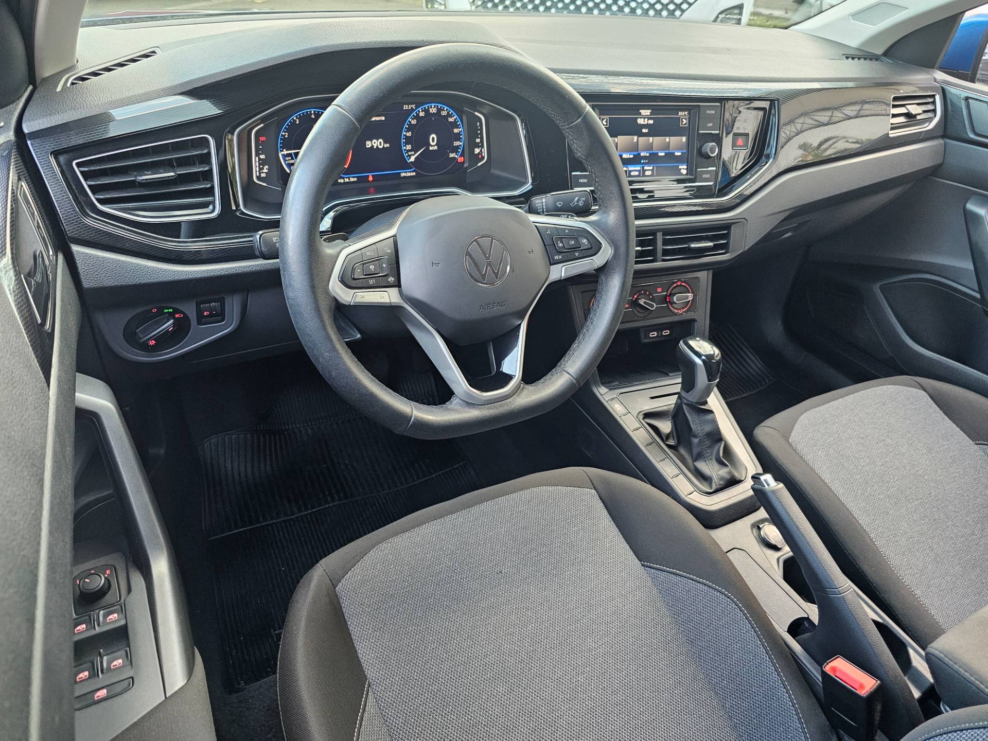 VOLKSWAGEN VIRTUS