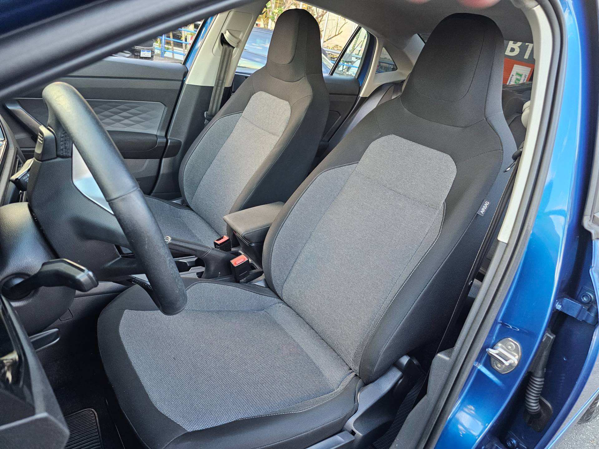 VOLKSWAGEN VIRTUS