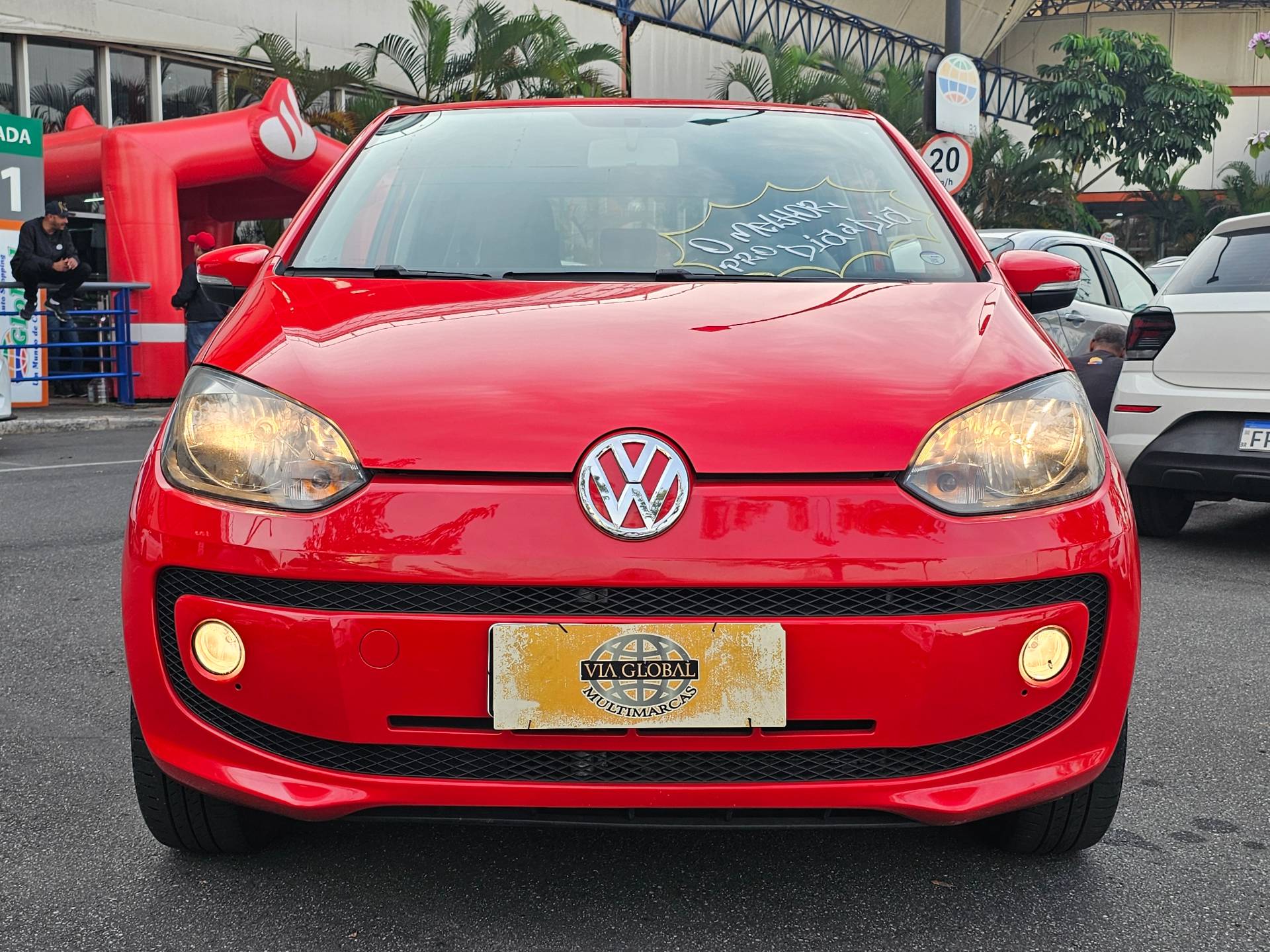 VOLKSWAGEN UP