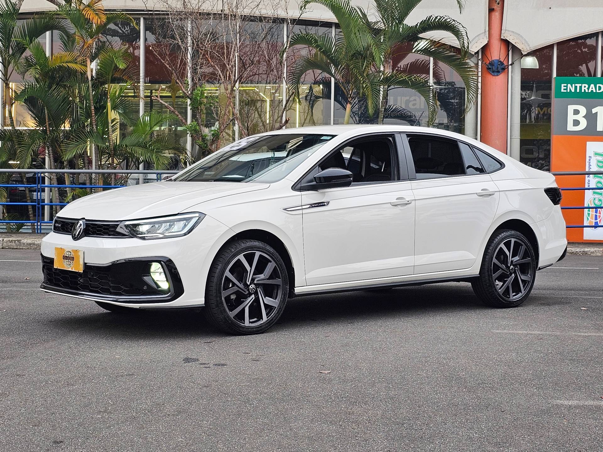 VOLKSWAGEN VIRTUS