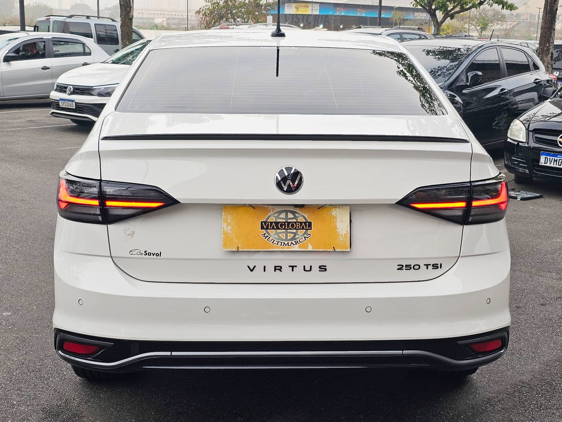 VOLKSWAGEN VIRTUS