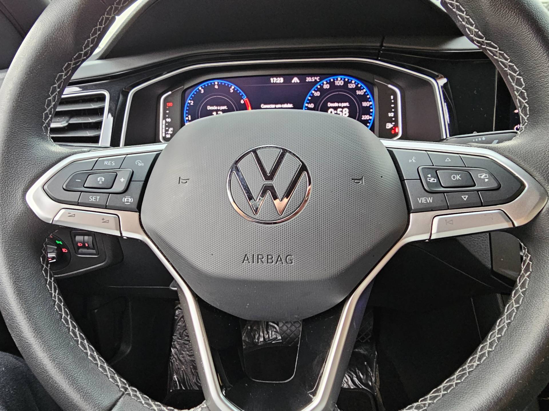 VOLKSWAGEN VIRTUS