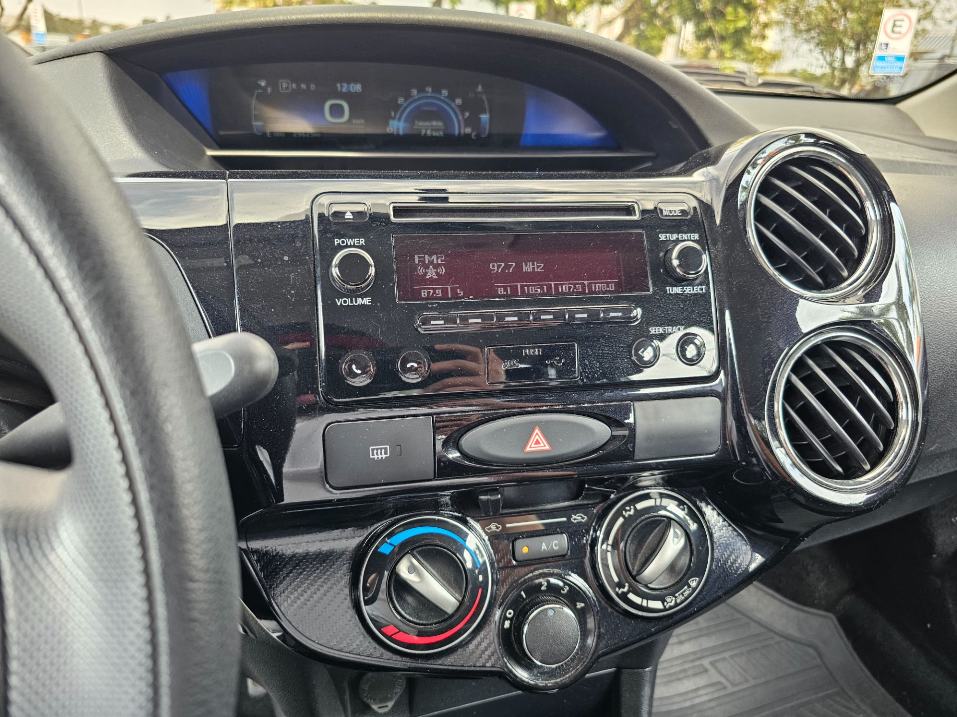 TOYOTA ETIOS