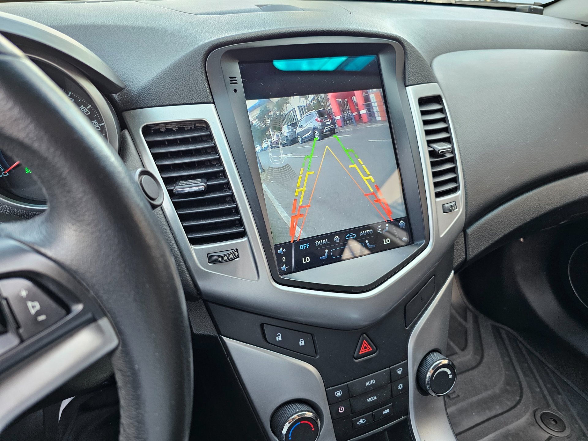 CHEVROLET CRUZE