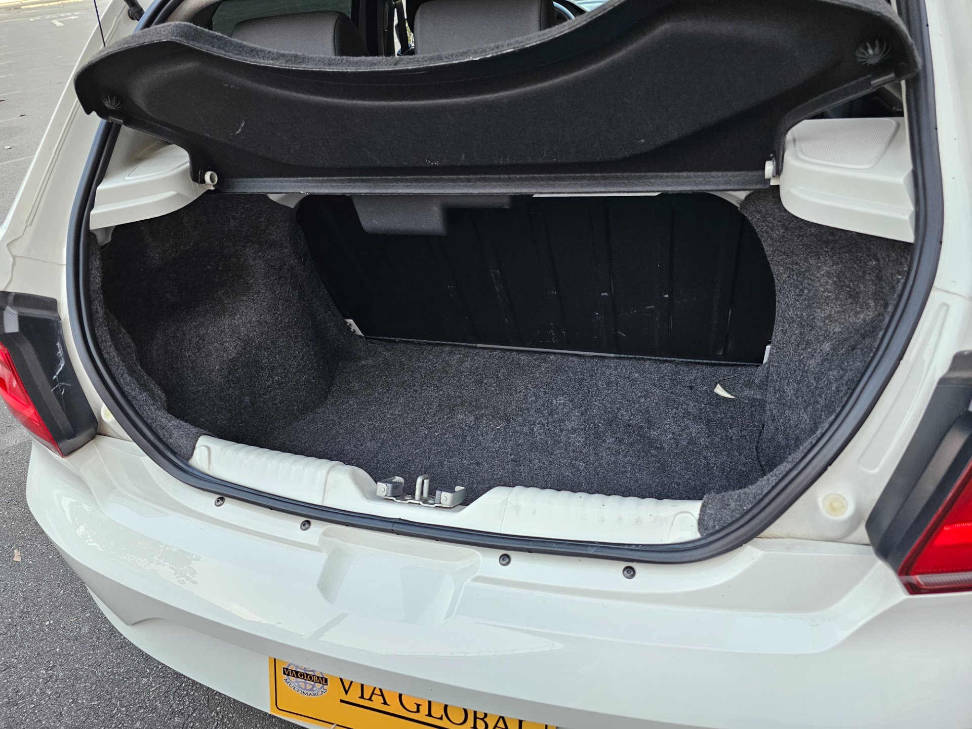 VOLKSWAGEN GOL