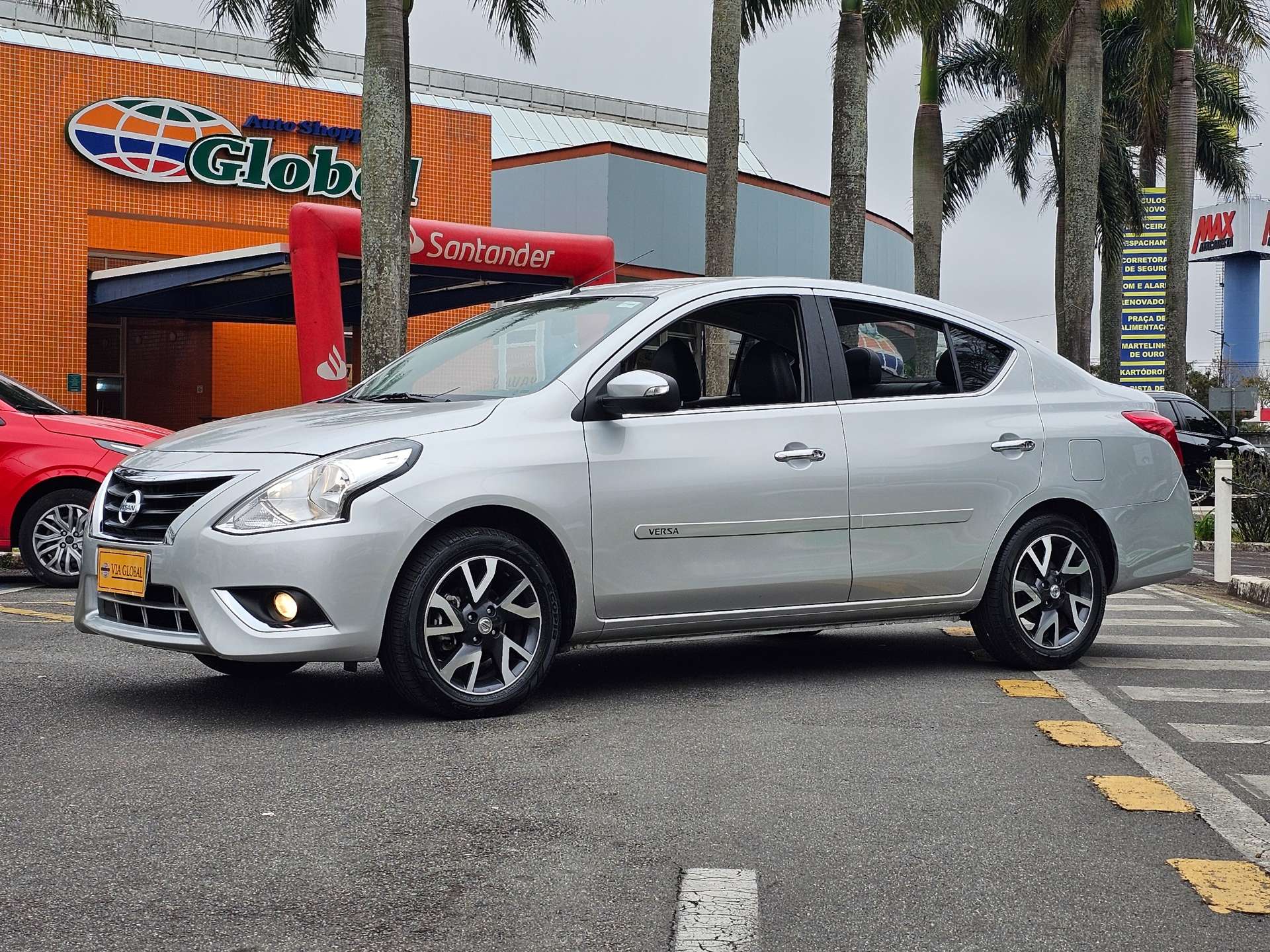 NISSAN VERSA