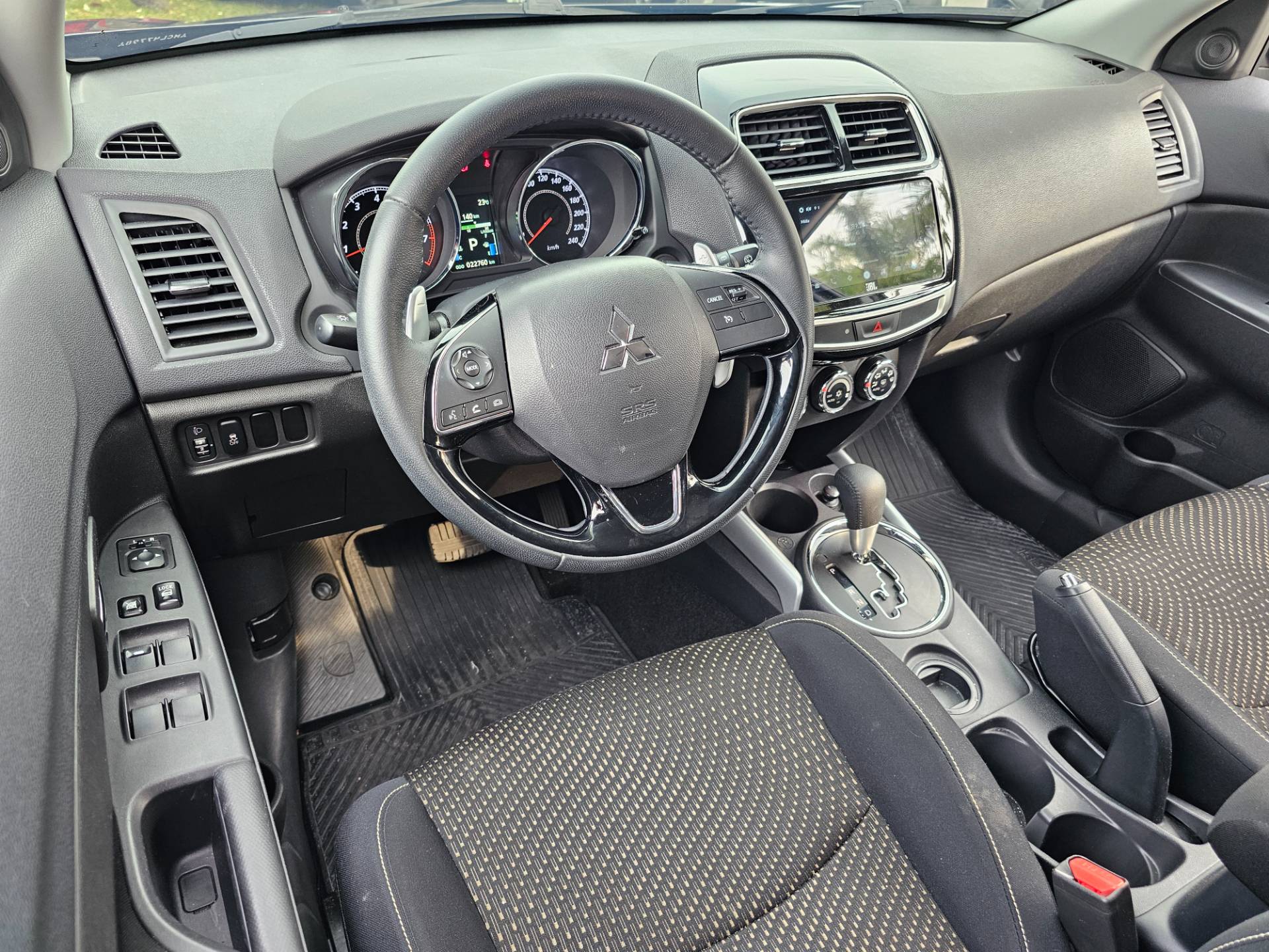 MITSUBISHI OUTLANDER SPORT