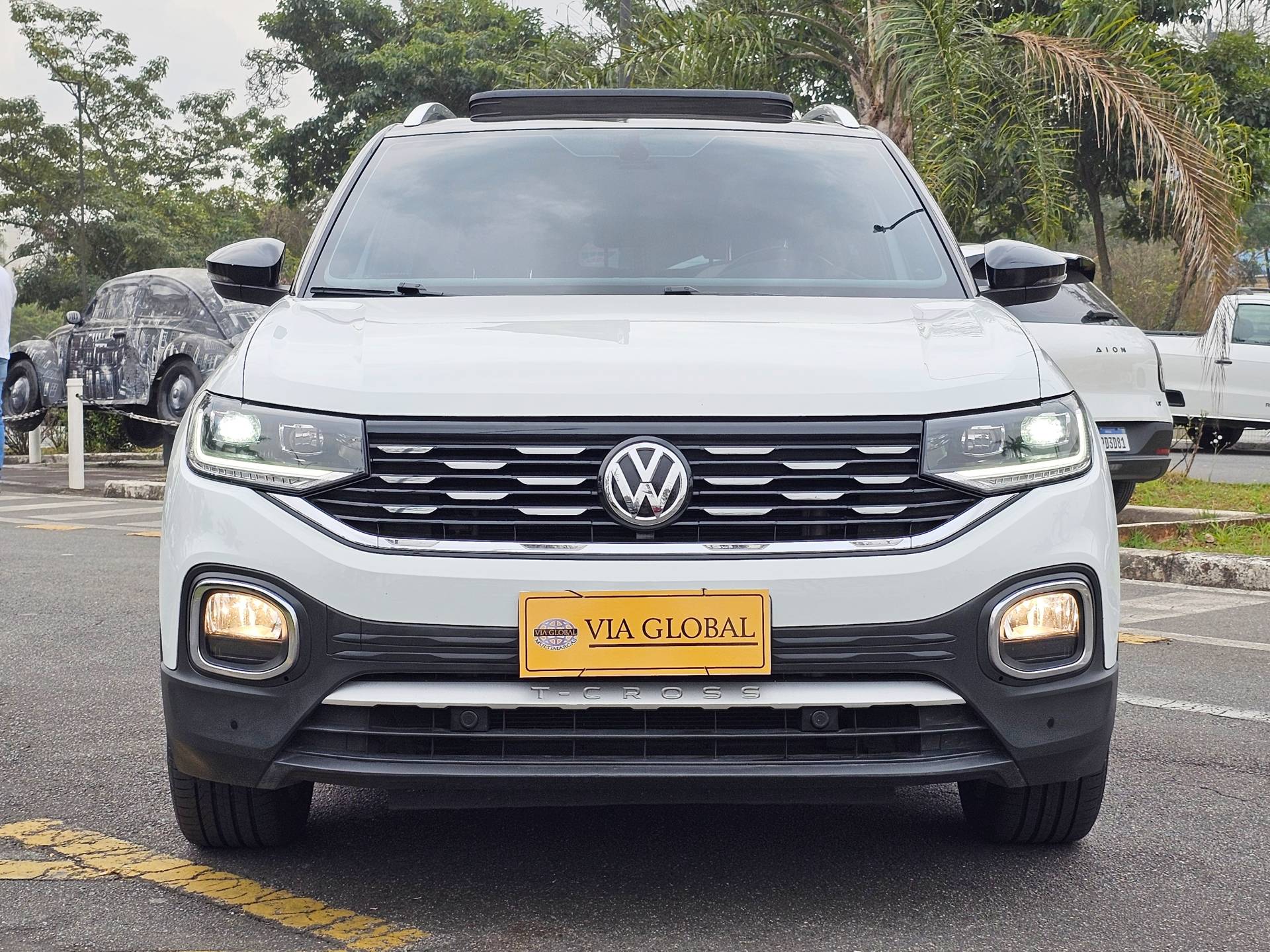 VOLKSWAGEN T-CROSS