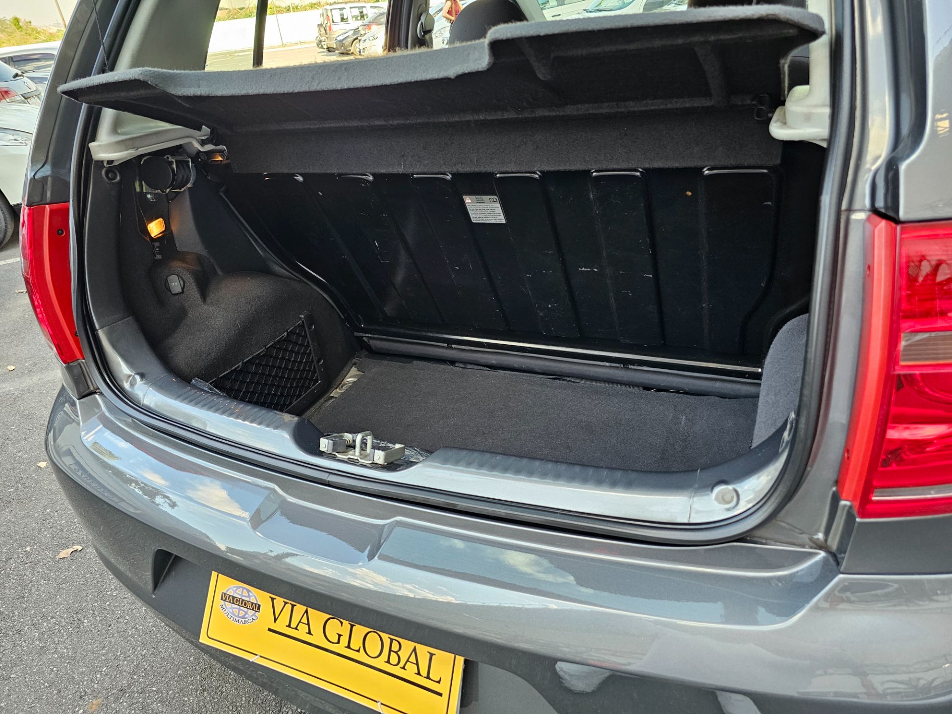 VOLKSWAGEN FOX