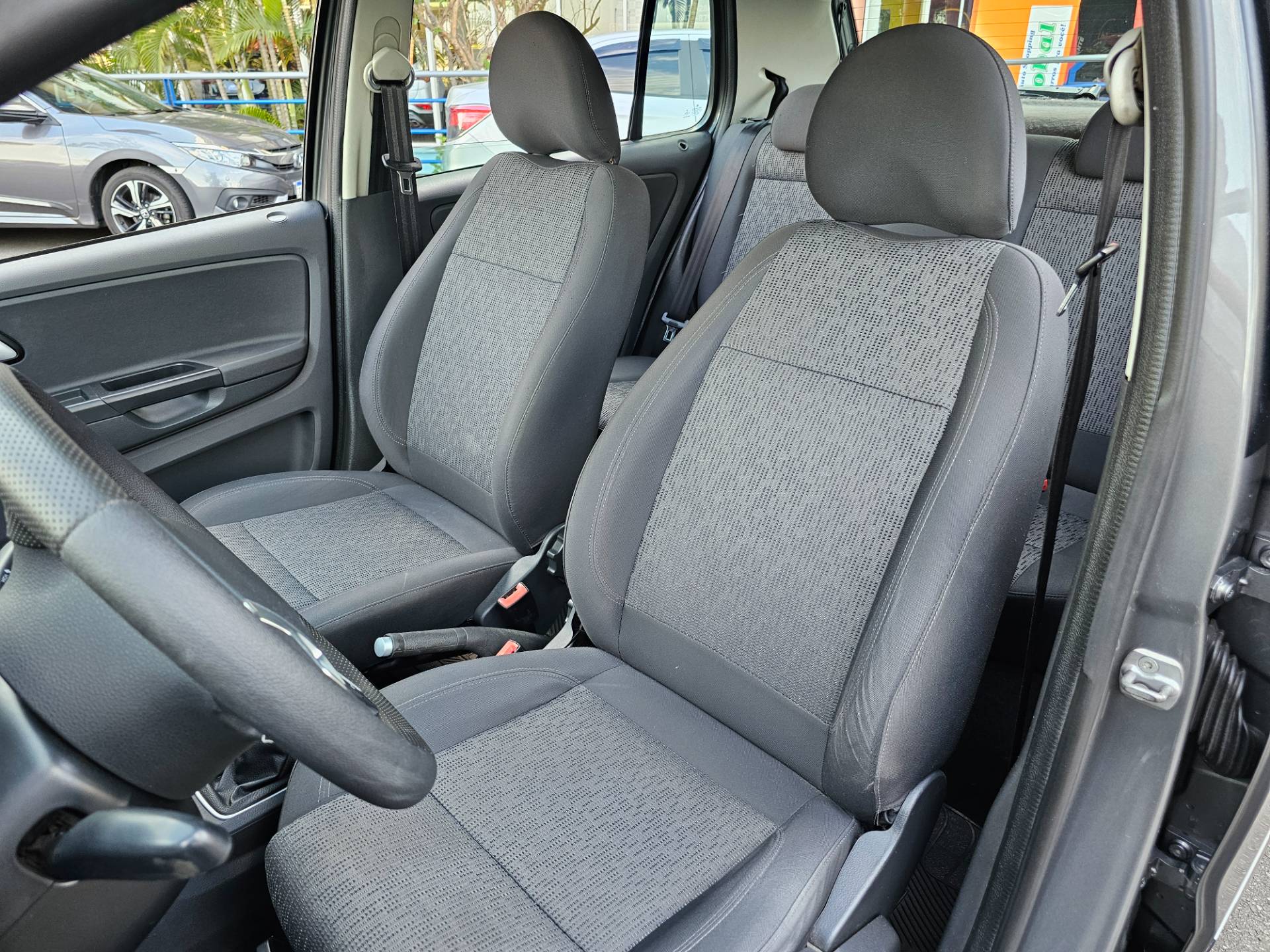 VOLKSWAGEN FOX