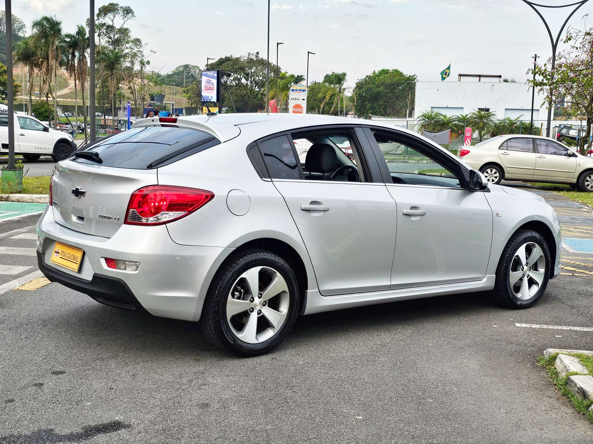 CHEVROLET CRUZE